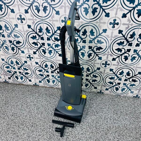 KARCHER ケルヒャー バキュームクリーナー アップライト式クリーナー CV30/1 2024年製 業務用 カーペット用 グレー
