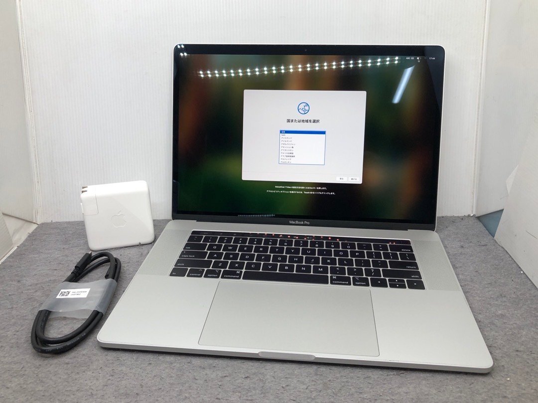 【MacBook Pro 15-inch, 2018】中古美品❗️ APPLE 〔中古〕MacBook Pro (15-inch, 2018) インテル® Core™ i7