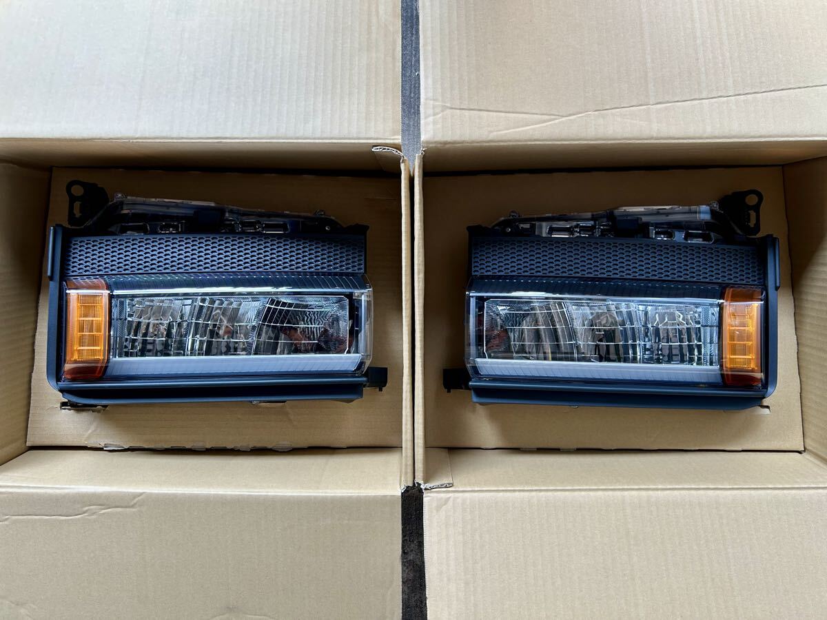 【新車外し】ランクル 250 純正LEDヘッドライトセット 左右セット ランクル250 ZX 純正プロジェクター式3眼LED 左右セット - メルカリ