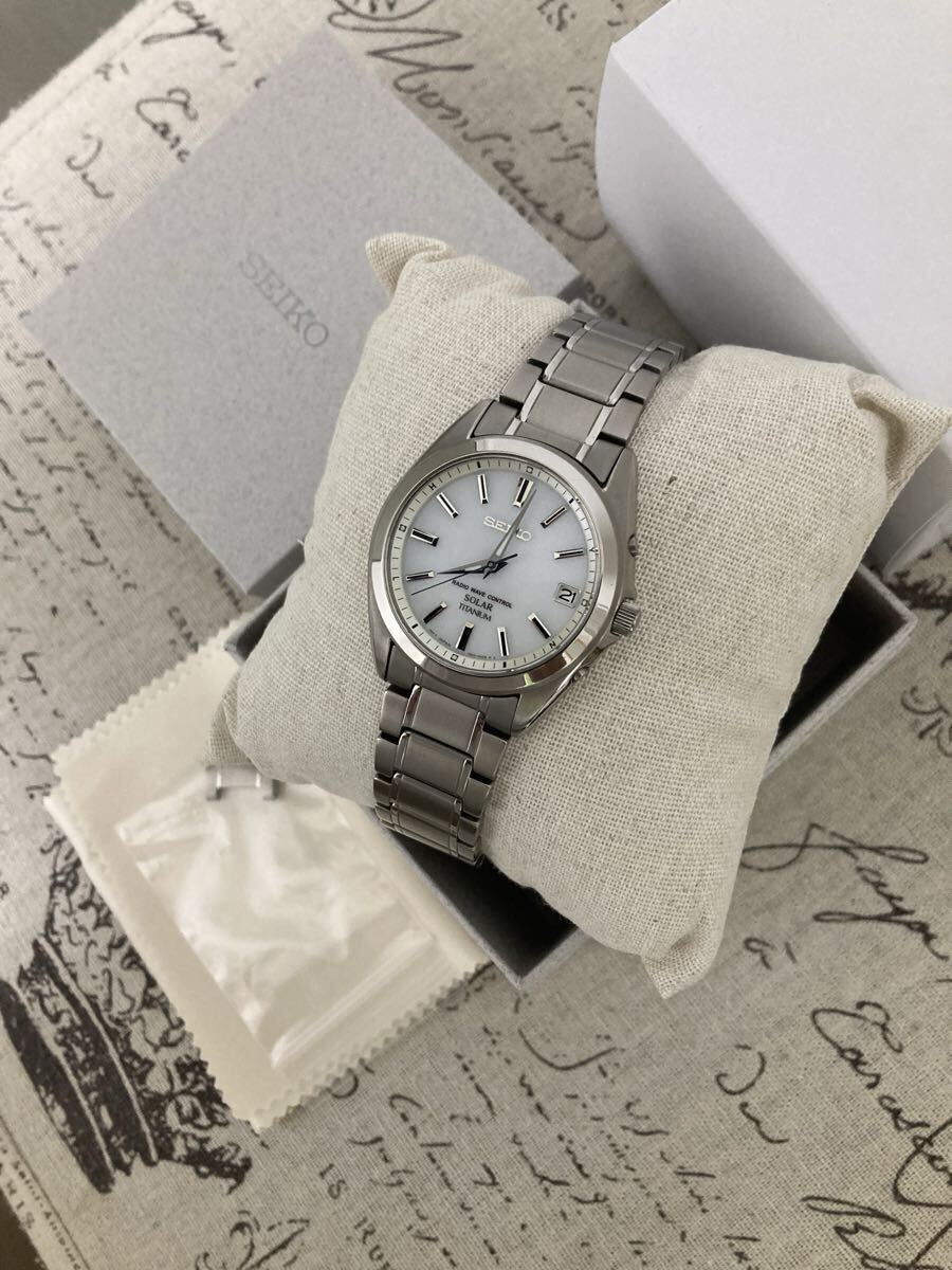 希少 極美品 SEIKO スピリット ソーラー電波 腕時計 白 シルバー チタン Yahoo!オークション -「チタンソーラー」(スピリット) (セイコー
