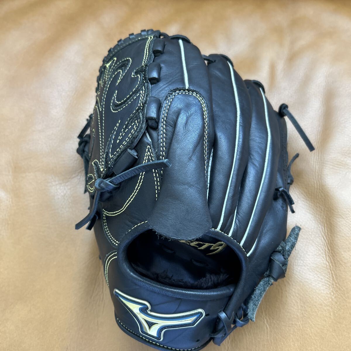【未使用品】MIZUNO ミズノ　軟式用グローブ　黒レザー 左投用　グローブ 2025年最新】Yahoo!オークション -ミズノ グローブ 左の中古品
