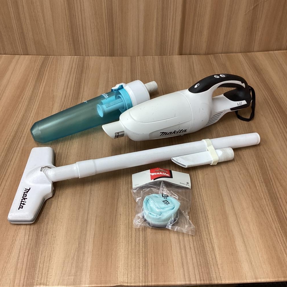 【新品未使用】マキタ 18v充電式コードレス掃除機　新品未使用品 マキタ 18V 充電式 コードレス 掃除機 カプセル式 XLC02ZB 本体