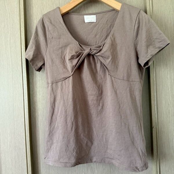 【EMMA JAMES】 Tシャツ カットソー 半袖 トップス 半袖カットソー ねじりデザイン カーキ デザイントップス M