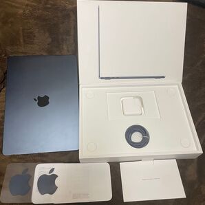 MacBook Air M2 2022 13インチ ミッドナイト 16G 256GB 良品
