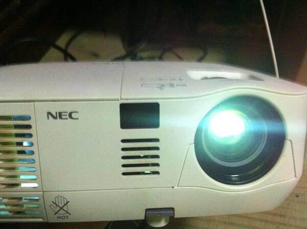 NEC V230 プロジェクター ViewLight NP-203JD ジャンク品