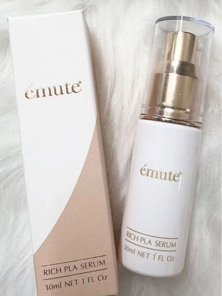 ※即購入不可※ エミューテリッチプラセラム美容液 30ml 購入希望の方は必ず質問からコメントお願いします、コメント割あり】