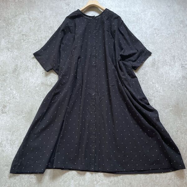 m.n シャツワンピース ドット 超大きめ 黒 半袖 ナチュラル掲載 綿 ロング丈 ブラック コットン ゆったり