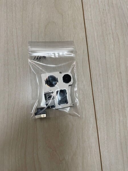 ■iPhone 16Pro 用 純正 リアカメラ■