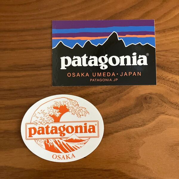 大阪梅田限定 パタゴニア ステッカー シール 2枚セット patagonia アウトドア スマホ 携帯電話 葛飾北斎 神奈川沖浪裏