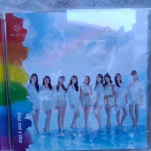通常盤 NiziU CD Step and a step 20/12/2発売