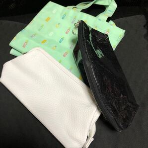 さらに値下げ!クリニーク製ミニバック,ホワイトポーチ&ブラックポーチの3点セット