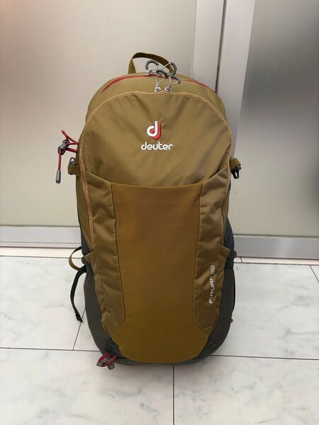 ドイター deuter フューチュラ 28 クレイxアイビー ザック リュック バックパック リュックサック 登山 28L 美品