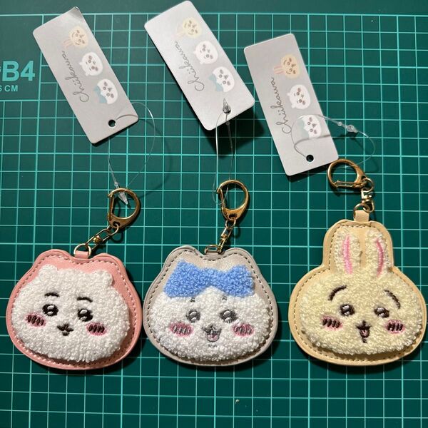 新作 ちいかわ もふもふキーホルダー 3種類
