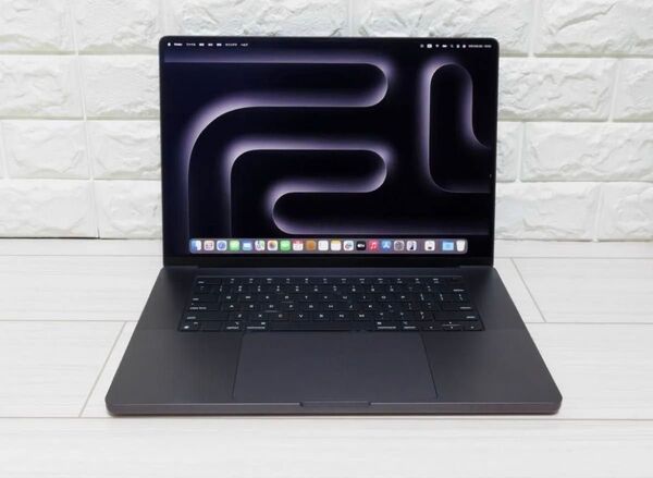 M4Pro MacBookPro 16インチ メモリ24GB SSD512GB スペースブラック USキー AppleCare+