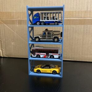トミカ向け駐車場風展示台 グレー 1個