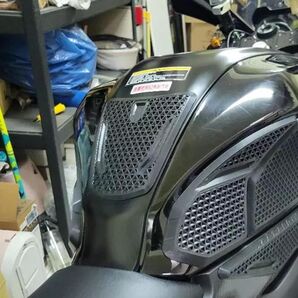 3Dトラクションパッドゼネラル ホンダ カワサキ スズキ ドゥカティ 他 ボンネット