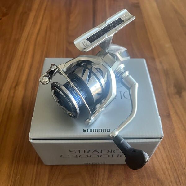 シマノ 23 ストラディック C3000HG スピニングリール STRADIC SHIMANO
