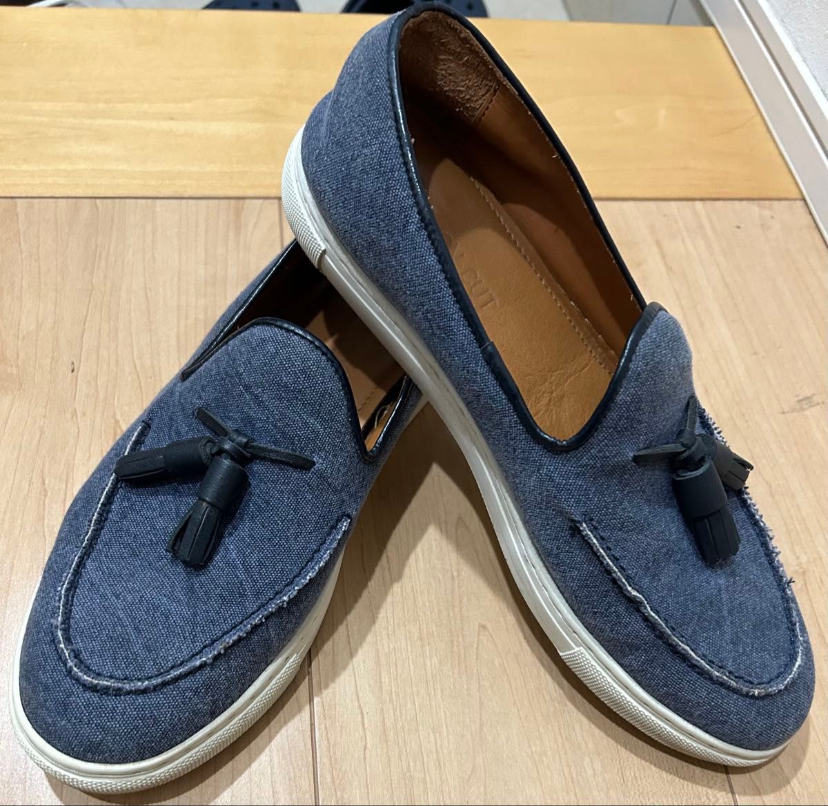 common cut タッセルスリッポン