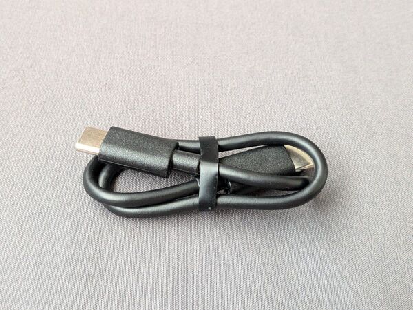 USB-C to USB-C 25cmケーブル