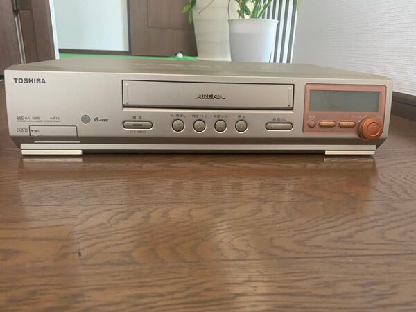 TOSHIBA ARENA VHSビデオデッキ A-F10