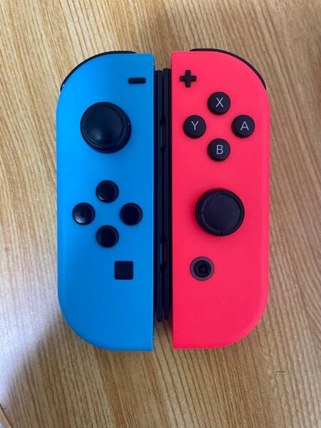 Nintendo Switch Joy-Con (L)/(R) ネオンレッド/ネオンブルー