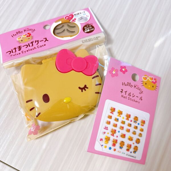 日焼けキティちゃん つけまつげケース ネイルシール DAISO seria キティちゃん 平成ギャル