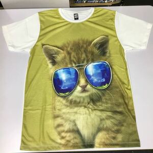 デザインメッシュ半袖Tシャツ Lサイズ　かわいい猫柄　ティアドロップサングラスをかけたネコ　DBR4B