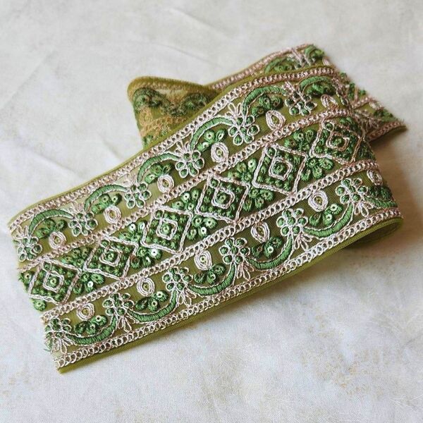 インド刺繍 リボン モスグリーン 9.5cm幅×46cm / リメイク アレンジ ハンドメイド