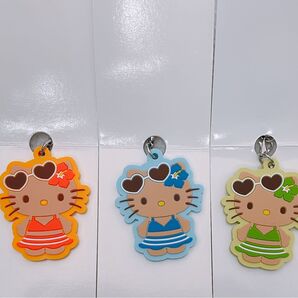 サンリオ 日焼けキティ ラバーストラップ ビキニ オレンジ 青 水色 緑 推し活 キーホルダー ハイビスカス