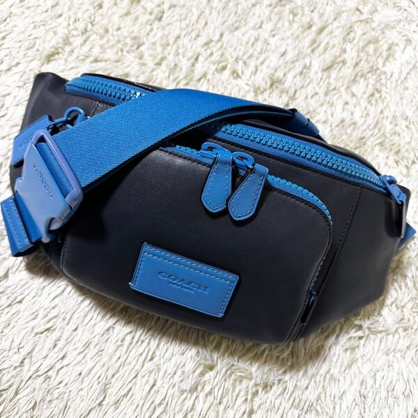 COACH コーチ ウエストポーチ トラック パック ボディバッグ 斜め掛け オールレザー 本革 ネイビー 紺 ロゴ 型押し