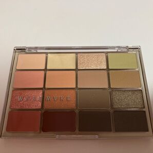 【新品・未使用品質・安全性重視の日本製アイシャドウ】WAKEMAKEソフトブラーリングアイパレット#22メロウオータムブラーリング