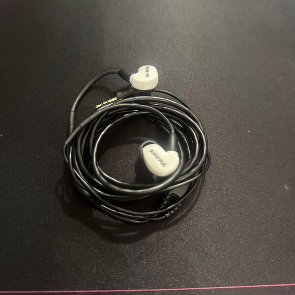 SHURE SE215 ホワイト AONIC215 シュア 有線 イヤホン