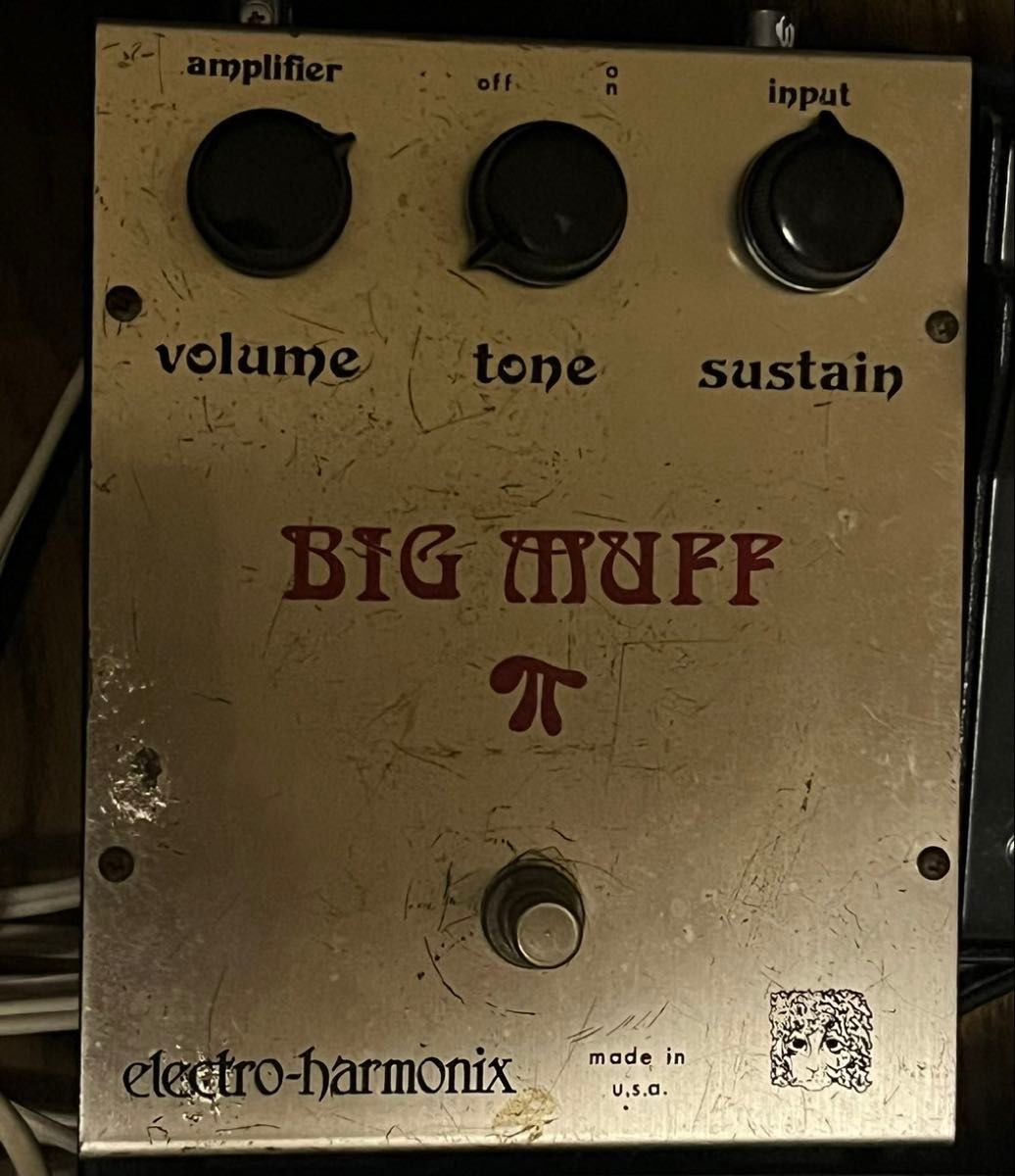 ロゴ落ちビッグマフ　稼働問題なし　注意点あり ファズ　Big Muff ロゴ落ちビッグマフ 稼働問題なし 注意点あり ファズ Big Muff