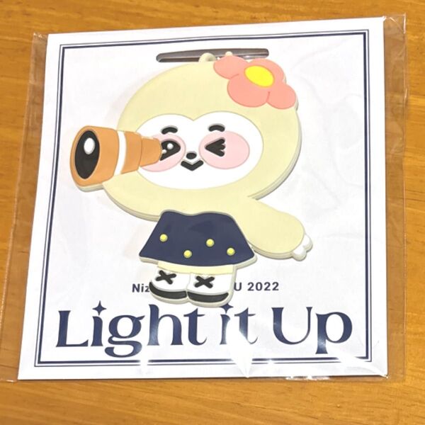 NiziU アヤカ NIZOO アノ ネームタグ Light it Up