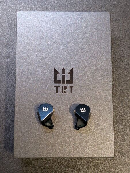 TRI Audio Tri-i4 1BA+1DDイヤホン 中古美品