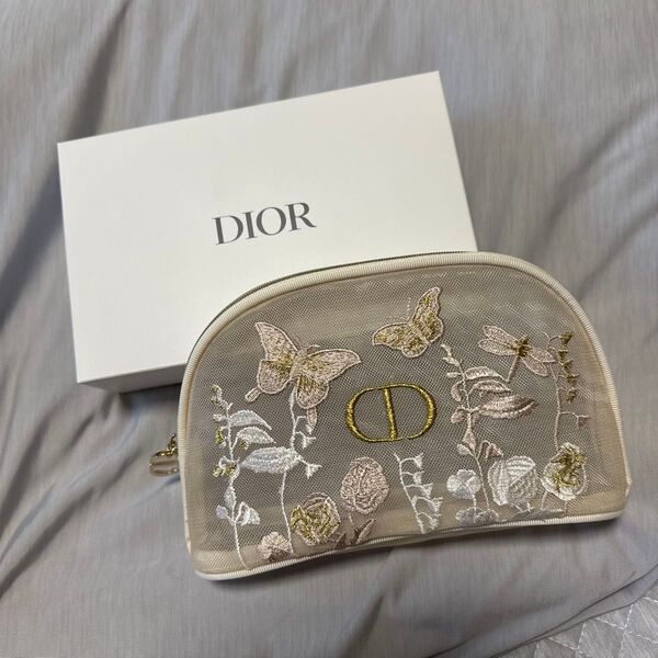 【新品未使用】Dior 刺繍入りベージュメッシュポーチ