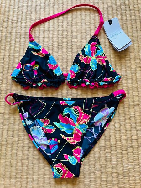 《レア》speedo ビキニ 水着 M 未使用 タグ付き ピンク 花柄 マルチカラー