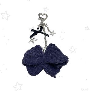 キーホルダー キーリング ハンドメイド パープル リボンチャーム キラキラ かぎ編み 毛糸 編み物 プリンセスモール