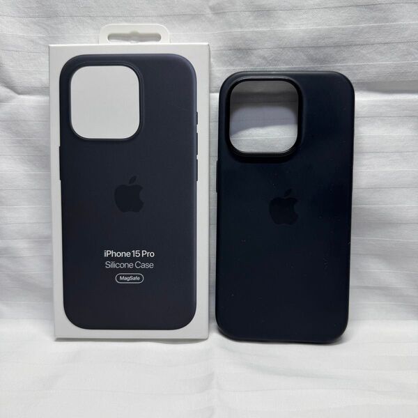 Apple 純正 MagSafe対応 iPhone 15 Pro シリコーンケース ブラック