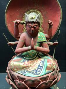 S160181 【仏像彫刻】 愛染明王坐像 木彫 彩色 厨子入 総高35cm 仏教美術 東洋彫刻 寺院