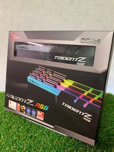 G.Skill Trident Z RGB DDR4-3200 32GB (8GBx4) OCメモリー