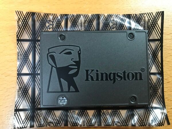 Kingston SQ500S37/240G 2.5インチ SATA接続 240GB SSD