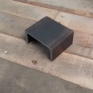 鋼材 C型チャンネル 作業台 アンビル 金床 鍋置き 刻印 台