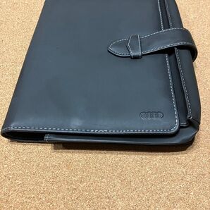 アウディ 車検証入れ 車検証ケース Audi ブラックレザー調 マニュアルケース 黒革調車検証ケース