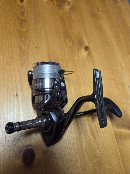 シマノ 24ツインパワー3000MHG リブレスタンド付き! SHIMANO