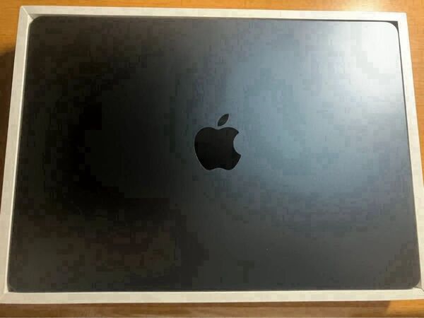 Apple MacBook Air 13.6インチ M3 SSD256GB ミッドナイト