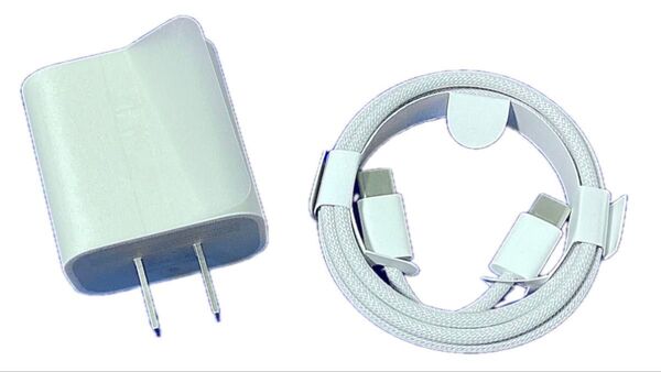 Apple 純正 USB-C充電ケーブル(編み込み式)& 20W電源アダプタ