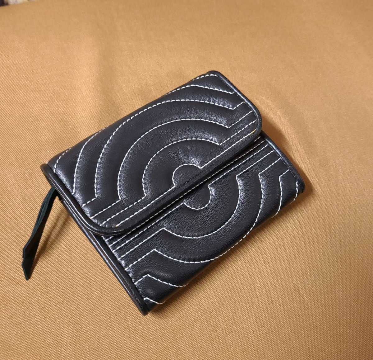ジャンポールゴルチエ 財布の値段と価格推移は?|72件の売買情報を ジャンポールゴルチエ 財布の値段と価格推移は?|72件の売買情報を