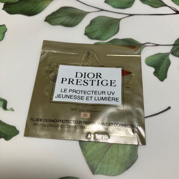 DIOR ディオール PRESTIGE プレステージ ルプロテクター UVルミエールBB 00