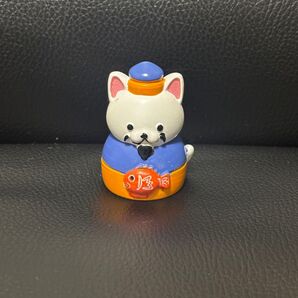 何者かわからない猫 置き物 インテリア